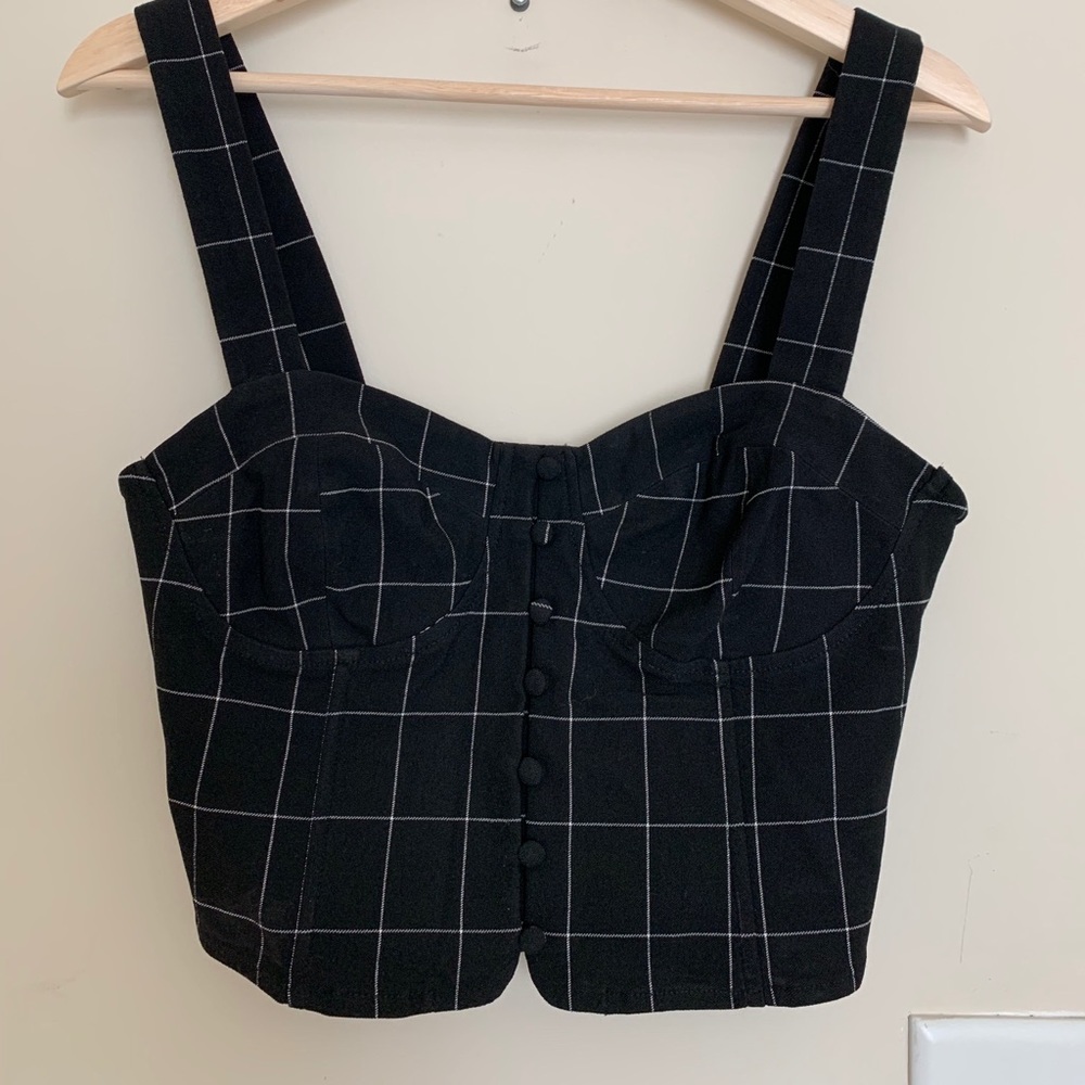 Black & White Pattern Crop Tank Top